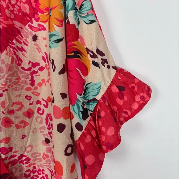 Umgee Be So Bold Top Medium Mixed Print Animal Floral Faux Wrap Ruffle Sleeve - Picture 3 of 6